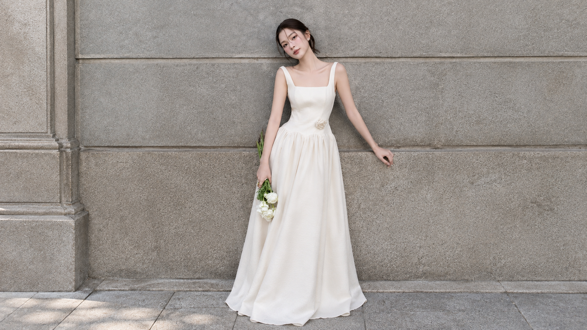 Avant-Garde Female Apparel Engineering: Kinetic Draping Mechanics, Ergonomic Surface Sculpting, and Smart Textile Integration in Modern Evening Wear